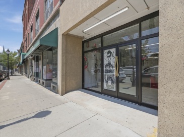649 Main St, Waltham, Massachusetts, ,Commercial Sale,For Sale,Main St,73543959