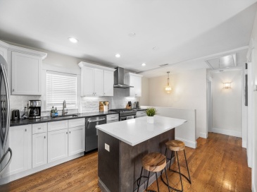 114 Moreland St, Somerville, Massachusetts, 2 Bedrooms Bedrooms, 5 Rooms Rooms,1 BathroomBathrooms,Residential Lease,For Rent,Moreland St,73543994 114 Moreland St, Somerville, Massachusetts, 2 Bedrooms Bedrooms, 5 Rooms Rooms,1 BathroomBathrooms,Residential Lease,For Rent,Moreland St,73543994