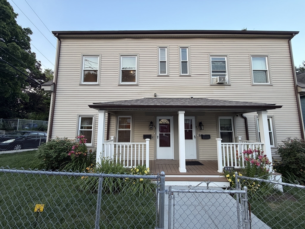 47 Cedar St, Boston, Massachusetts, 2 Bedrooms Bedrooms, 4 Rooms Rooms,1 BathroomBathrooms,Residential Lease,For Rent,Cedar St,73544086