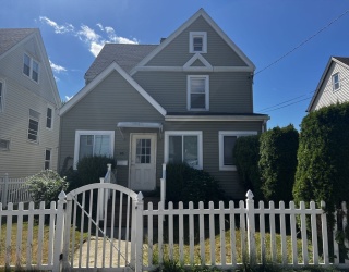 46 Brook St, Quincy, Massachusetts, 3 Bedrooms Bedrooms, 6 Rooms Rooms,2 BathroomsBathrooms,Residential Lease,For Rent,Brook St,73544095