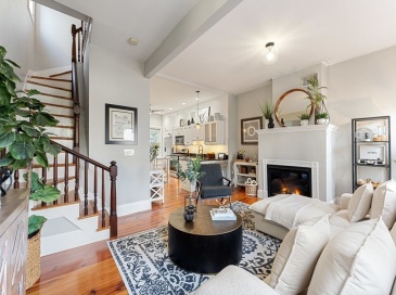 511 E 8th, Boston, Massachusetts, 3 Bedrooms Bedrooms, 5 Rooms Rooms,2 BathroomsBathrooms,Residential Lease,For Rent,E 8th,73541885