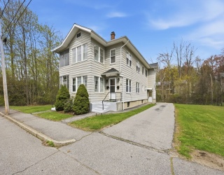17 Upland Ave, Webster, Massachusetts, 4 Bedrooms Bedrooms, 10 Rooms Rooms,2 BathroomsBathrooms,Residential Income,For Sale,Upland Ave,73516562
