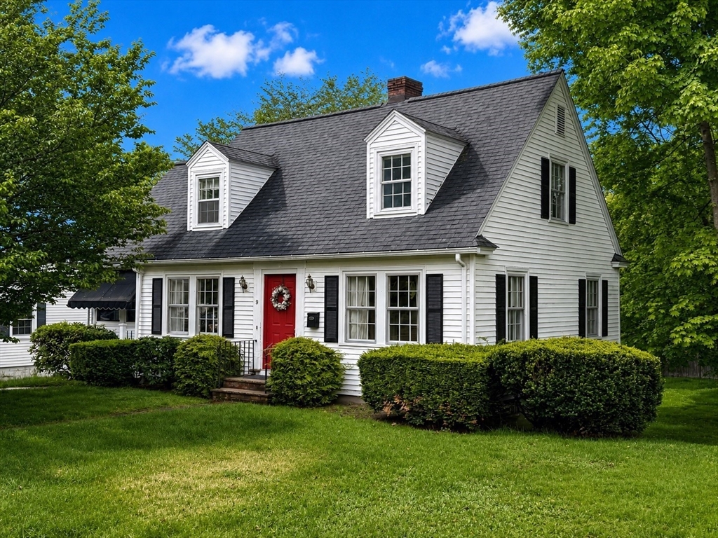 9 Stratford Rd, Andover, Massachusetts, 3 Bedrooms Bedrooms, 8 Rooms Rooms,1.5 BathroomsBathrooms,Residential,For Sale,Stratford Rd,73525138