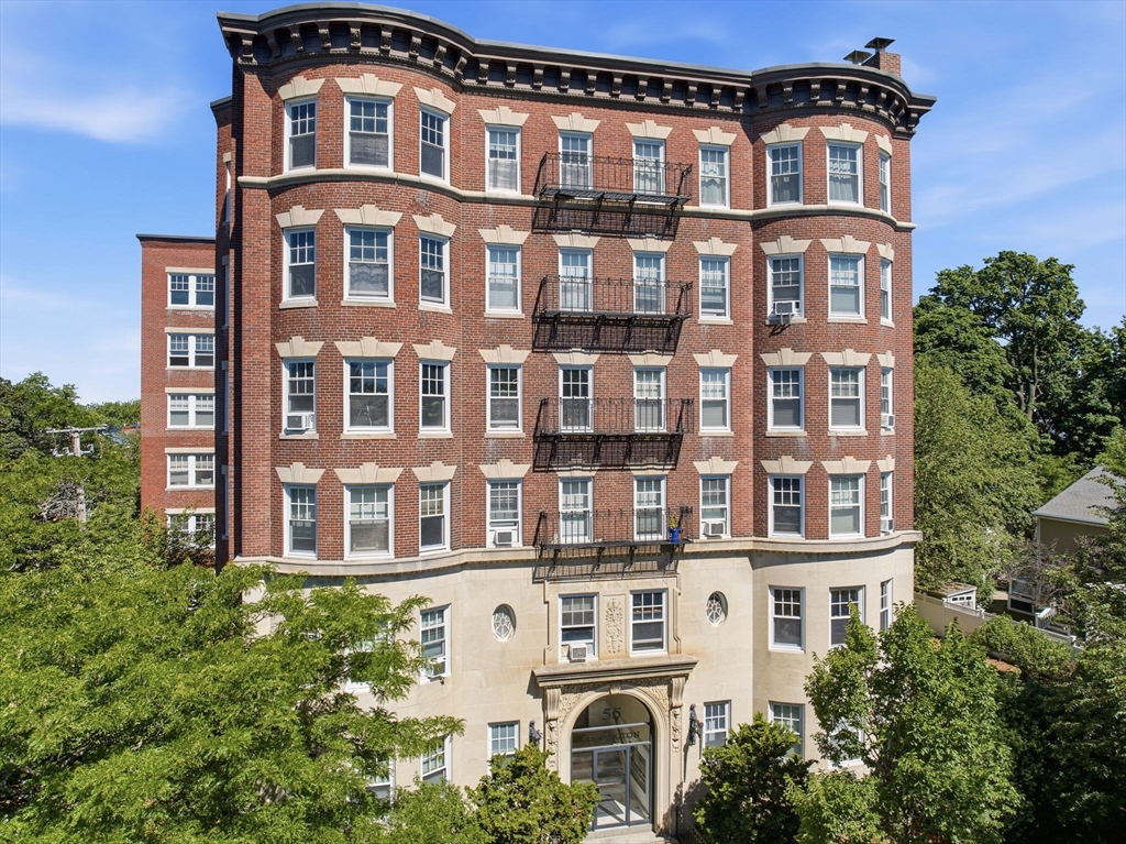 55 Magazine Street, Cambridge, Massachusetts, 2 Bedrooms Bedrooms, 3 Rooms Rooms,1 BathroomBathrooms,Residential,For Sale,Magazine Street,73537214