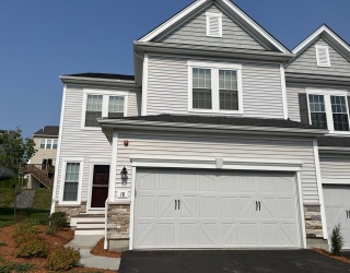 16 Poplar Ln, Hopkinton, Massachusetts, 2 Bedrooms Bedrooms, 6 Rooms Rooms,2.5 BathroomsBathrooms,Residential Lease,For Rent,Poplar Ln,73544120