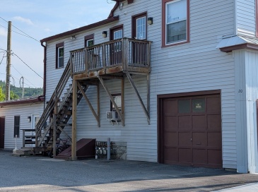 20 Porter, North Adams, Massachusetts, 1 Bedroom Bedrooms, 4 Rooms Rooms,1 BathroomBathrooms,Residential Lease,For Rent,Porter,73544152 20 Porter, North Adams, Massachusetts, 1 Bedroom Bedrooms, 4 Rooms Rooms,1 BathroomBathrooms,Residential Lease,For Rent,Porter,73544152