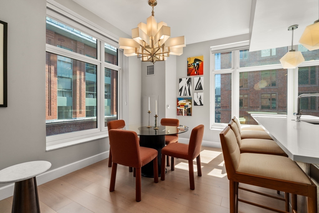 100 Lovejoy, Boston, Massachusetts, 2 Bedrooms Bedrooms, 4 Rooms Rooms,2 BathroomsBathrooms,Residential,For Sale,Lovejoy,73544182