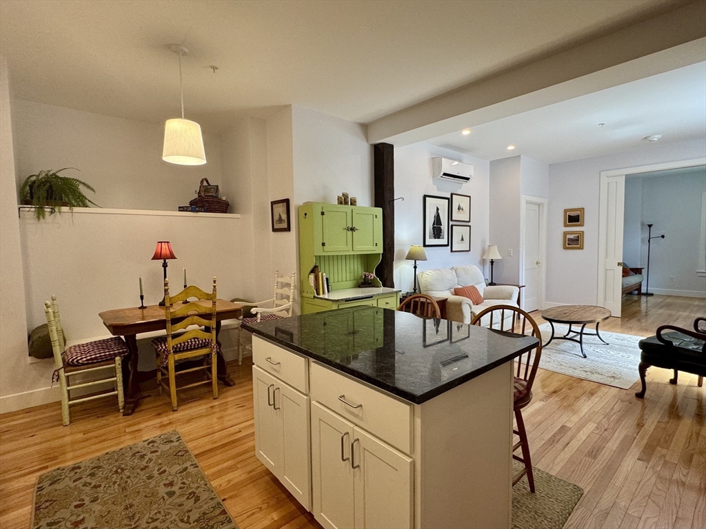 10 Deerfield Ave, Shelburne, Massachusetts, 2 Bedrooms Bedrooms, 4 Rooms Rooms,2 BathroomsBathrooms,Residential,For Sale,Deerfield Ave,73544188