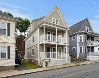 4 Chase St, Salem, Massachusetts, 3 Bedrooms Bedrooms, 5 Rooms Rooms,1 BathroomBathrooms,Residential Lease,For Rent,Chase St,73544191