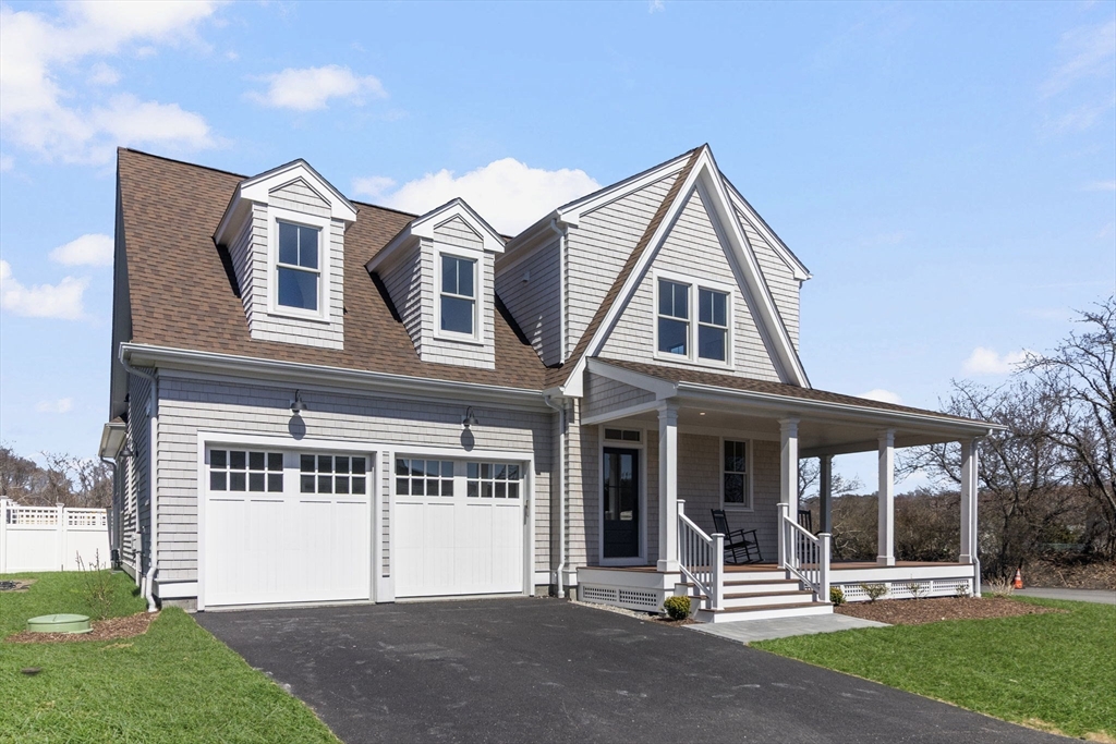 5 Lookout Lane, Portsmouth, Rhode Island, 3 Bedrooms Bedrooms, 10 Rooms Rooms,4 BathroomsBathrooms,Residential,For Sale,Lookout Lane,73501035