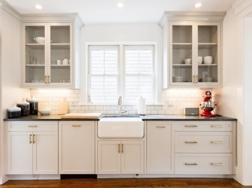 16 Pickett St, Marblehead, Massachusetts, 4 Bedrooms Bedrooms, 8 Rooms Rooms,2.5 BathroomsBathrooms,Residential Lease,For Rent,Pickett St,73544231
