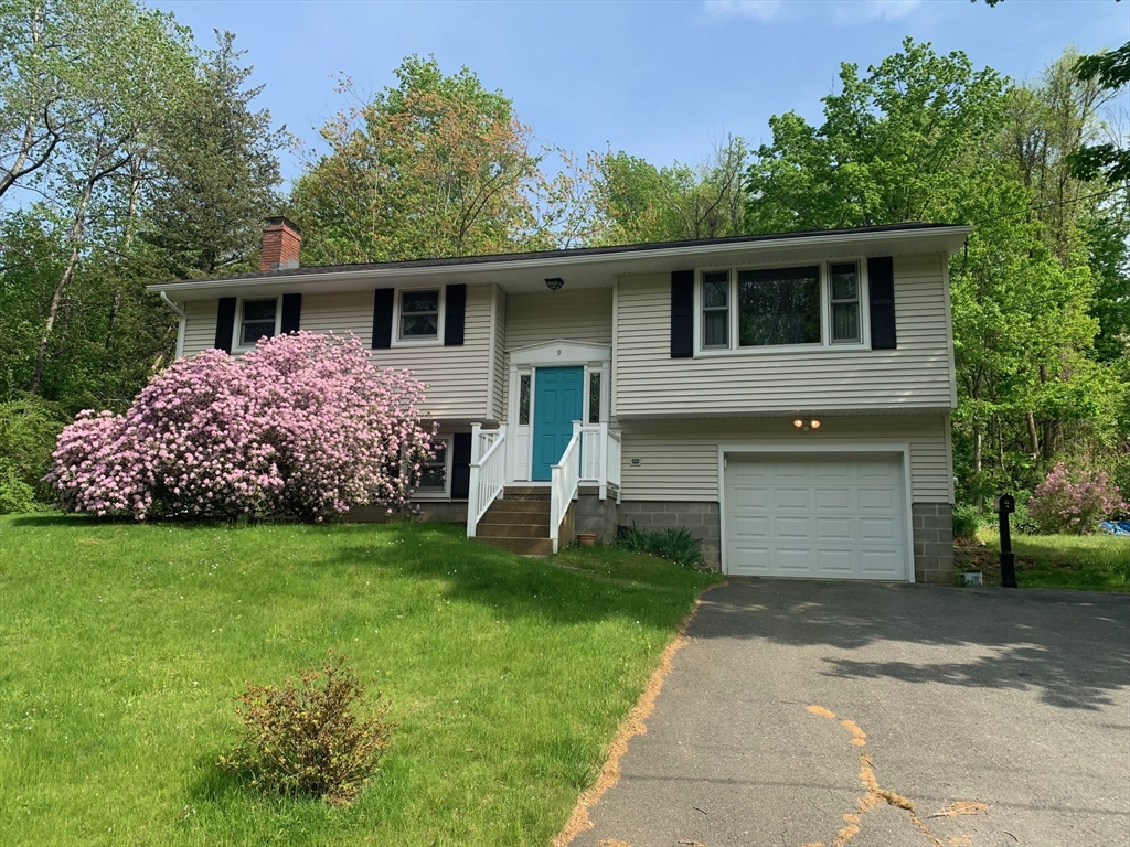 9 Ash Ln, West Brookfield, Massachusetts, 3 Bedrooms Bedrooms, 7 Rooms Rooms,1 BathroomBathrooms,Residential,For Sale,Ash Ln,73525000