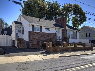 26 Newhall St, Revere, Massachusetts, 3 Bedrooms Bedrooms, 6 Rooms Rooms,1 BathroomBathrooms,Residential,For Sale,Newhall St,73506101 26 Newhall St, Revere, Massachusetts, 3 Bedrooms Bedrooms, 6 Rooms Rooms,1 BathroomBathrooms,Residential,For Sale,Newhall St,73506101