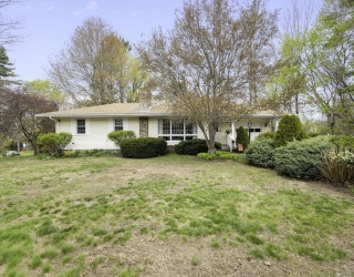 734 River St, Palmer, Massachusetts, 3 Bedrooms Bedrooms, 6 Rooms Rooms,2 BathroomsBathrooms,Residential,For Sale,River St,73517501