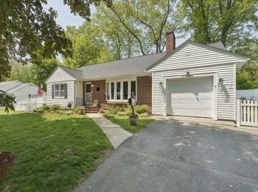 5 Plant Ave, Hudson, Massachusetts, 3 Bedrooms Bedrooms, 8 Rooms Rooms,2 BathroomsBathrooms,Residential,For Sale,Plant Ave,73516715 5 Plant Ave, Hudson, Massachusetts, 3 Bedrooms Bedrooms, 8 Rooms Rooms,2 BathroomsBathrooms,Residential,For Sale,Plant Ave,73516715