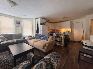 15 Wachusett St, Worcester, Massachusetts, 3 Bedrooms Bedrooms, ,1 BathroomBathrooms,Residential Lease,For Rent,Wachusett St,73522161