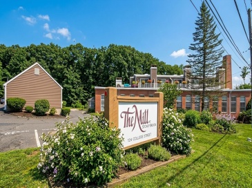 124 College St, South Hadley, Massachusetts, 2 Bedrooms Bedrooms, 4 Rooms Rooms,1.5 BathroomsBathrooms,Residential,For Sale,College St,73492972 124 College St, South Hadley, Massachusetts, 2 Bedrooms Bedrooms, 4 Rooms Rooms,1.5 BathroomsBathrooms,Residential,For Sale,College St,73492972