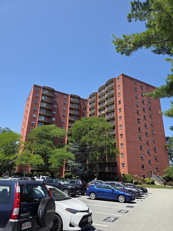 115 W Squantum St, Quincy, Massachusetts, 1 Bedroom Bedrooms, 5 Rooms Rooms,1 BathroomBathrooms,Residential,For Sale,W Squantum St,73544236