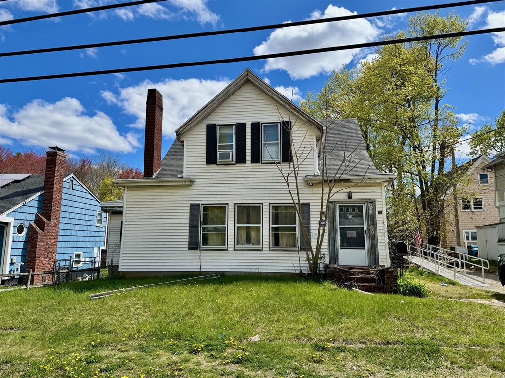 243 Howard St., Brockton, Massachusetts, 3 Bedrooms Bedrooms, 6 Rooms Rooms,1.5 BathroomsBathrooms,Residential,For Sale,Howard St.,73511282