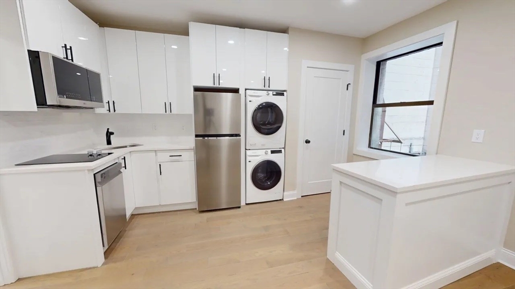 31-35 India St, Boston, Massachusetts, 2 Rooms Rooms,1 BathroomBathrooms,Residential Lease,For Rent,India St,73544256