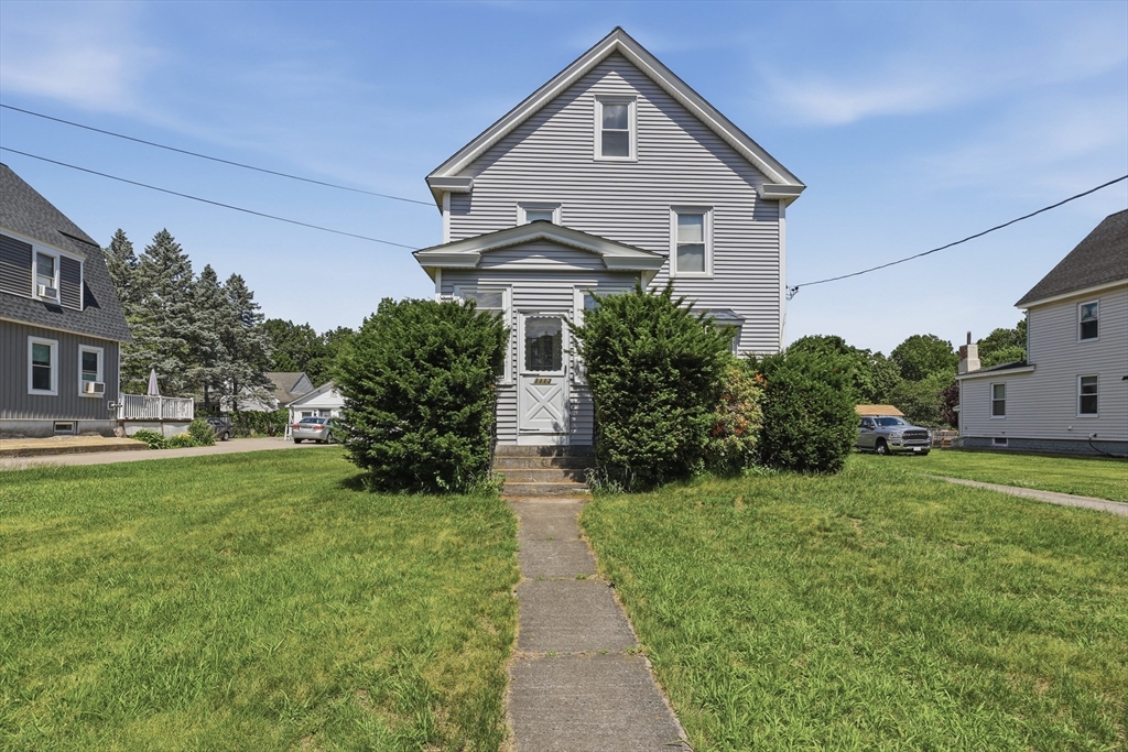 1113 Main Street, Leominster, Massachusetts, 3 Bedrooms Bedrooms, 6 Rooms Rooms,1 BathroomBathrooms,Residential,For Sale,Main Street,73544265