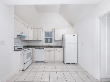 35-37 Calhoun, Everett, Massachusetts, 2 Bedrooms Bedrooms, 5 Rooms Rooms,1 BathroomBathrooms,Residential Lease,For Rent,Calhoun,73544313 35-37 Calhoun, Everett, Massachusetts, 2 Bedrooms Bedrooms, 5 Rooms Rooms,1 BathroomBathrooms,Residential Lease,For Rent,Calhoun,73544313