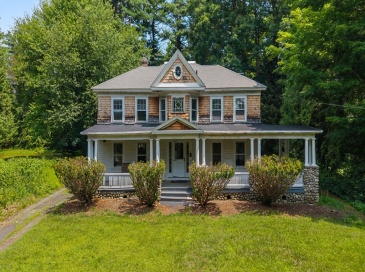 5 N Row Road, Sterling, Massachusetts, 4 Bedrooms Bedrooms, 7 Rooms Rooms,2 BathroomsBathrooms,Residential,For Sale,N Row Road,73544284