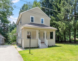 10 Birch Ave, Holden, Massachusetts, 4 Bedrooms Bedrooms, 6 Rooms Rooms,2 BathroomsBathrooms,Residential,For Sale,Birch Ave,73544335