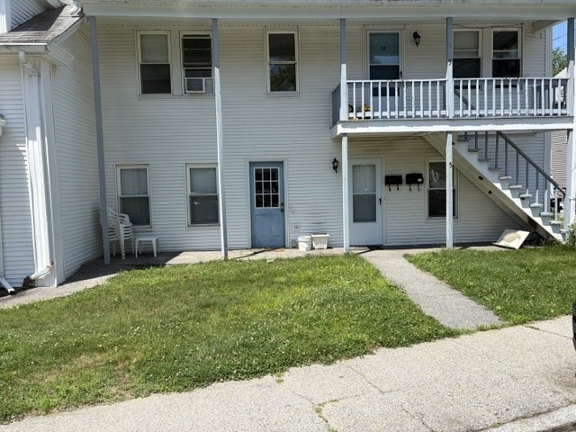 5 Hill St, Webster, Massachusetts, 2 Bedrooms Bedrooms, 4 Rooms Rooms,1 BathroomBathrooms,Residential Lease,For Rent,Hill St,73544338