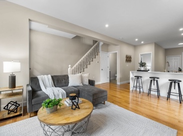 362 Silver St, Boston, Massachusetts, 4 Bedrooms Bedrooms, 9 Rooms Rooms,3 BathroomsBathrooms,Residential,For Sale,Silver St,73544346 362 Silver St, Boston, Massachusetts, 4 Bedrooms Bedrooms, 9 Rooms Rooms,3 BathroomsBathrooms,Residential,For Sale,Silver St,73544346