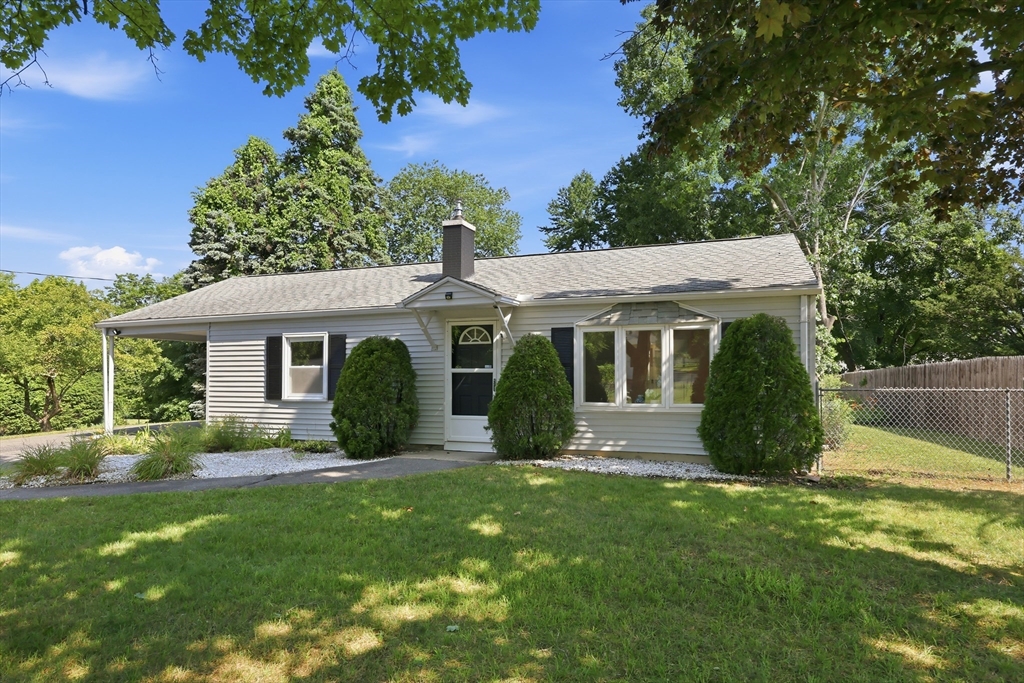 60 Keddy Street, Springfield, Massachusetts, 3 Bedrooms Bedrooms, 5 Rooms Rooms,1 BathroomBathrooms,Residential,For Sale,Keddy Street,73544361