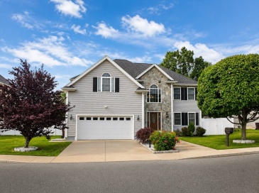 117 Morris St, Revere, Massachusetts, 4 Bedrooms Bedrooms, 8 Rooms Rooms,2.5 BathroomsBathrooms,Residential Lease,For Rent,Morris St,73544375 117 Morris St, Revere, Massachusetts, 4 Bedrooms Bedrooms, 8 Rooms Rooms,2.5 BathroomsBathrooms,Residential Lease,For Rent,Morris St,73544375