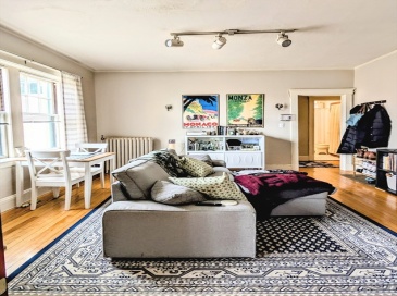 176 Winthrop Rd., Brookline, Massachusetts, 2 Bedrooms Bedrooms, 4 Rooms Rooms,1 BathroomBathrooms,Residential Lease,For Rent,Winthrop Rd.,73523455 176 Winthrop Rd., Brookline, Massachusetts, 2 Bedrooms Bedrooms, 4 Rooms Rooms,1 BathroomBathrooms,Residential Lease,For Rent,Winthrop Rd.,73523455
