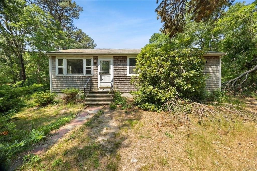1653 State Rd, Plymouth, Massachusetts, 3 Bedrooms Bedrooms, 5 Rooms Rooms,1 BathroomBathrooms,Residential,For Sale,State Rd,73544449