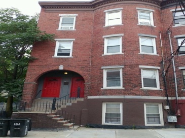 15A Linden St, Boston, Massachusetts, 4 Bedrooms Bedrooms, 5 Rooms Rooms,1 BathroomBathrooms,Residential Lease,For Rent,Linden St,73495972