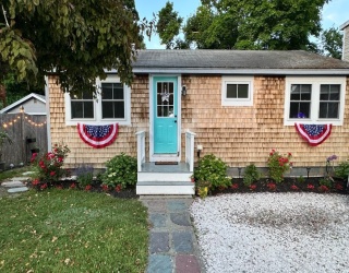 7 Chilton Ave., Kingston, Massachusetts, 3 Bedrooms Bedrooms, 5 Rooms Rooms,1.5 BathroomsBathrooms,Residential Lease,For Rent,Chilton Ave.,73544582