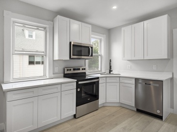 149 Mountain Ave, Revere, Massachusetts, 3 Bedrooms Bedrooms, 5 Rooms Rooms,1 BathroomBathrooms,Residential Lease,For Rent,Mountain Ave,73544490
