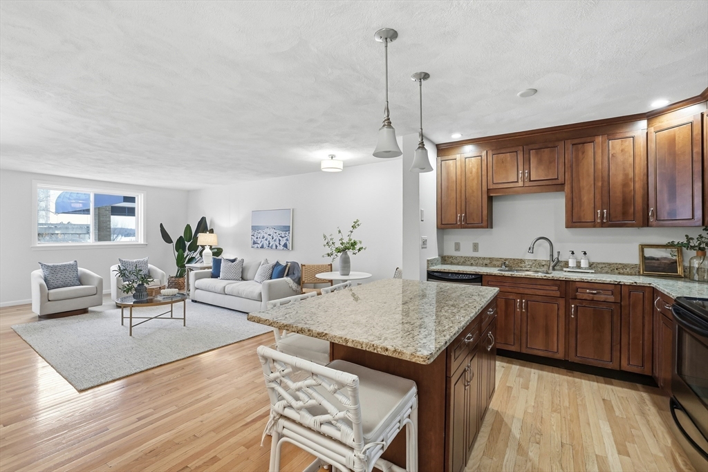 54 Broad Reach, Weymouth, Massachusetts, 2 Bedrooms Bedrooms, 4 Rooms Rooms,2 BathroomsBathrooms,Residential,For Sale,Broad Reach,73474470