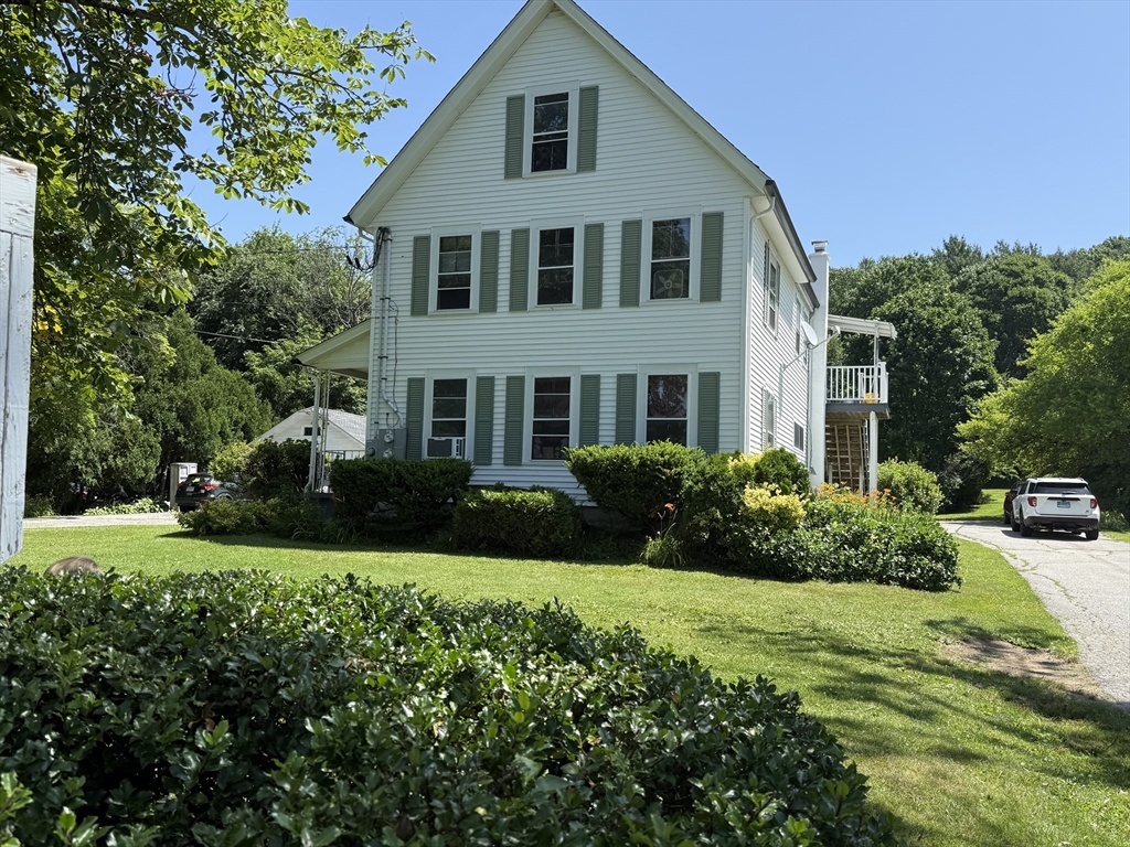 19 Greenville St, Spencer, Massachusetts, 5 Bedrooms Bedrooms, 8 Rooms Rooms,2.5 BathroomsBathrooms,Residential,For Sale,Greenville St,73544508