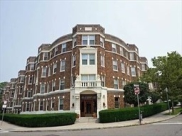 1677 Commonwealth Ave, Boston, Massachusetts, 3 Bedrooms Bedrooms, 5 Rooms Rooms,1 BathroomBathrooms,Residential Lease,For Rent,Commonwealth Ave,73544512