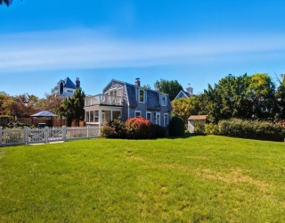 11 Friendship Lane, Duxbury, Massachusetts, 2 Bedrooms Bedrooms, 7 Rooms Rooms,2 BathroomsBathrooms,Residential Lease,For Rent,Friendship Lane,73544530