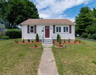 43 Chestnut Ave, Auburn, Massachusetts, 3 Bedrooms Bedrooms, 6 Rooms Rooms,3 BathroomsBathrooms,Residential,For Sale,Chestnut Ave,73544546