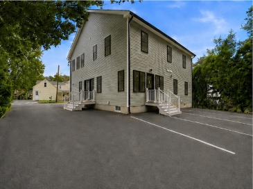 4 Mayhew St, Framingham, Massachusetts, 4 Bedrooms Bedrooms, 7 Rooms Rooms,2 BathroomsBathrooms,Residential Lease,For Rent,Mayhew St,73544533