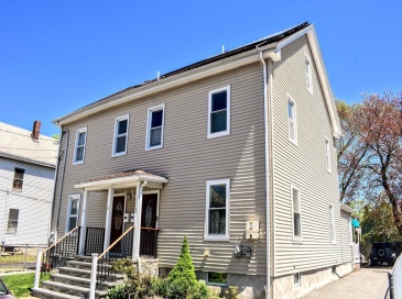 79 Francis St, Waltham, Massachusetts, 3 Bedrooms Bedrooms, 6 Rooms Rooms,2.5 BathroomsBathrooms,Residential Lease,For Rent,Francis St,73544550