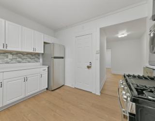 144 Salem St, Boston, Massachusetts, 9 Bedrooms Bedrooms, 18 Rooms Rooms,4 BathroomsBathrooms,Residential Income,For Sale,Salem St,73544551