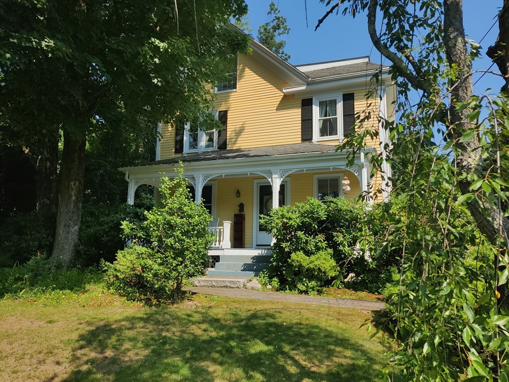 26 Millbrook Rd, Wayland, Massachusetts, 5 Bedrooms Bedrooms, 10 Rooms Rooms,3 BathroomsBathrooms,Residential,For Sale,Millbrook Rd,73544555