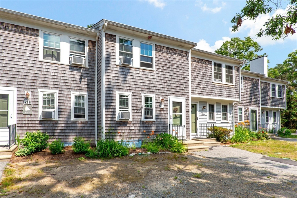 300 Falmouth Road, Mashpee, Massachusetts, 2 Bedrooms Bedrooms, 5 Rooms Rooms,2 BathroomsBathrooms,Residential,For Sale,Falmouth Road,73544562