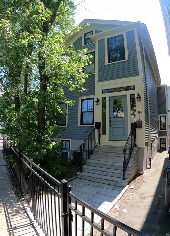 156 Hampshire Street, Cambridge, Massachusetts, 5 Bedrooms Bedrooms, 7 Rooms Rooms,4 BathroomsBathrooms,Residential Lease,For Rent,Hampshire Street,73544566