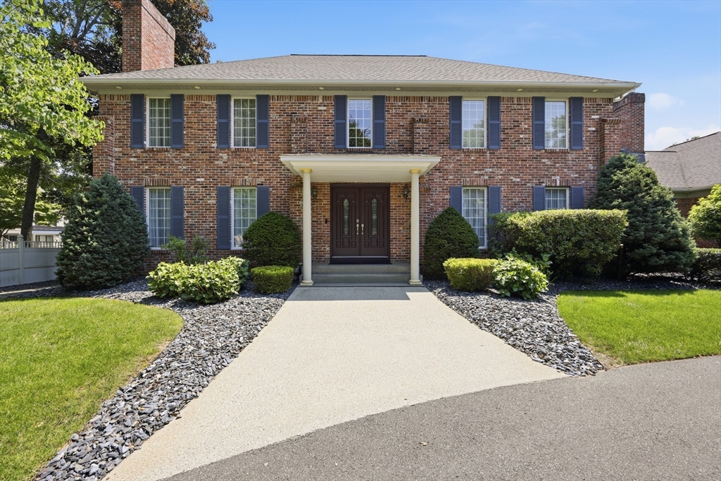 1051 Converse St, Longmeadow, Massachusetts, 4 Bedrooms Bedrooms, 10 Rooms Rooms,3.5 BathroomsBathrooms,Residential,For Sale,Converse St,73544597