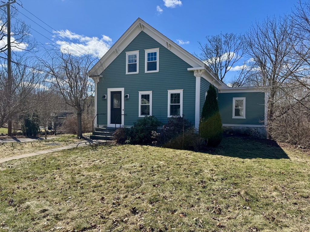 20 South St, Plainville, Massachusetts, 2 Bedrooms Bedrooms, 9 Rooms Rooms,2 BathroomsBathrooms,Residential,For Sale,South St,73544600